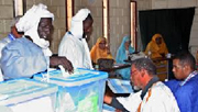 Projet de Référendum constitutionnel Ould Abdel Aziz plus que jamais déterminé Projet de Référendum constitutionnel Ould Abdel Aziz plus que jamais déterminé