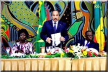 NOUAKCHOTT ET DAKAR EN FROID, À CAUSE DU SAHARA ET DE BANJUL NOUAKCHOTT ET DAKAR EN FROID, À CAUSE DU SAHARA ET DE BANJUL