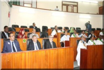 Le sénat adopte le projet de loi autorisant la ratification de l'accord sur l'exemption réciproque de visas pour les détenteurs de passeports diplomatiques ou de service Le sénat adopte le projet de loi autorisant la ratification de l'accord sur l'exemption réciproque de visas pour les détenteurs de passeports diplomatiques ou de service