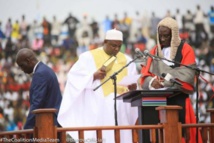 GAMBIE : Adama Barrow prête serment devant son peuple