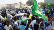 Amendements constitutionnels : Opposition vent debou