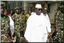 Gambie: gel des biens de Jammeh, soupçonné d'avoir détourné 50 millions USD (ministreGambie: gel des biens de Jammeh, soupçonné d'avoir détourné 50 millions USD (ministre) Gambie: gel des biens de Jammeh, soupçonné d'avoir détourné 50 millions USD (ministreGambie: gel des biens de Jammeh, soupçonné d'avoir détourné 50 millions USD (ministre)