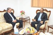 Le Président de la République élu reçoit un membre de la mission de l’OIF pour l’observation des élections Le Président de la République élu reçoit un membre de la mission de l’OIF pour l’observation des élections