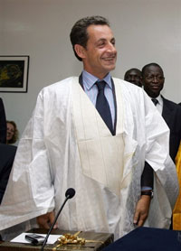Sarkozy félicite Ould Abdel Aziz et appelle à accompagner la démocratie Sarkozy félicite Ould Abdel Aziz et appelle à accompagner la démocratie