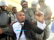Mauritanie : arrestation violente de 3 protestataires contre la modification de la Constitution Mauritanie : arrestation violente de 3 protestataires contre la modification de la Constitution