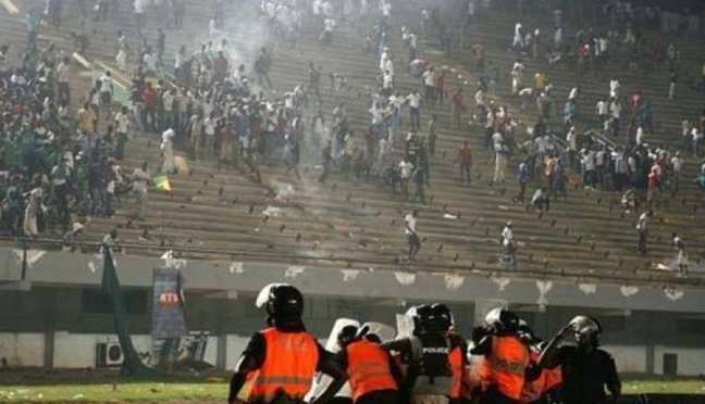 Sénégal : suspension de la campagne électoral des législatives après une bousculade dans un stade