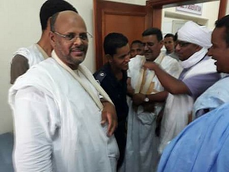 Arafat/Sebkha : La police tabasse les leaders de l’opposition qui manifestait contre le référendum (En IMAGES) Arafat/Sebkha : La police tabasse les leaders de l’opposition qui manifestait contre le référendum (En IMAGES)