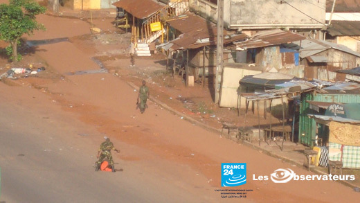 Photos - GUINEE Poignardé en pleine rue par un militaire, la preuve en images Photos - GUINEE Poignardé en pleine rue par un militaire, la preuve en images