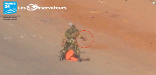 Photos - GUINEE Poignardé en pleine rue par un militaire, la preuve en images Photos - GUINEE Poignardé en pleine rue par un militaire, la preuve en images