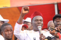 Sénégal : un opposant dénonce la nomination d’un frère du président Sénégal : un opposant dénonce la nomination d’un frère du président