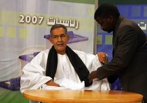 Scène politique: Rentrée décalée