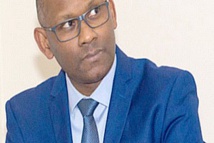 Homme de l’année 2017 : Le chirurgien cardiovasculaire mauritanien Mohamed LY, l’homme qui répare les cœurs des enfants en Afrique Homme de l’année 2017 : Le chirurgien cardiovasculaire mauritanien Mohamed LY, l’homme qui répare les cœurs des enfants en Afrique