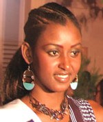 Miss Cedeao au chevet de l'éducation à Mbour : Treize écoles dotées en manuels scolaires et de bibliothèque