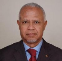 Le Ministre de la Santé dément la réintégration des médecins limogés