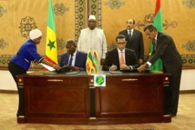 Mauritanie:Sénégal: Accord pour une exploitation commune du gisement de gaz offshore transfrontalier Mauritanie:Sénégal: Accord pour une exploitation commune du gisement de gaz offshore transfrontalier