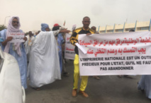 Les employés de l’Imprimerie Nationale en sit-in devant la présidence Les employés de l’Imprimerie Nationale en sit-in devant la présidence