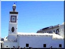Algérie: Mosquées saccagées, Corans brûlés et imams tabassés Algérie: Mosquées saccagées, Corans brûlés et imams tabassés