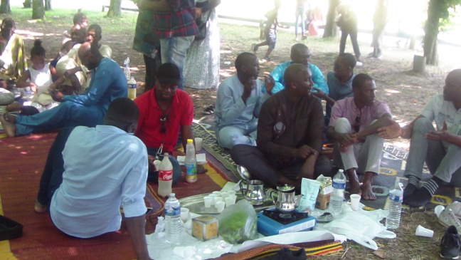 La sortie annuelle de l’Association des Ressortissants d'Aére Mbar en France (ARAF). La sortie annuelle de l’Association des Ressortissants d'Aére Mbar en France (ARAF).