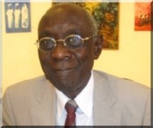 Cheikh Hamidou Kane appelle les intellectuels africains à s’intéresser davantage à leurs langues nationales.