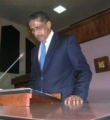 Le gouvernement est en passe d'élaborer une règlementation pour régir la presse électronique et accorder un appui à la presse plus global que l'appui existant", Dixit le ministre de la communication répondant au député Jemil Mansour