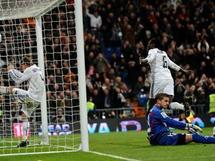Le premier but d’Adébayor avec le Real Madrid