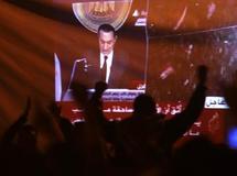 Moubarak refuse de démissionner, le bras de fer continue