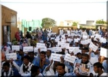 Rien que nos yeux pour pleurer.