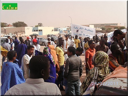 Mauritanie des centaines de jeunes manifestent à Nouakchott - [Reportage Photos]