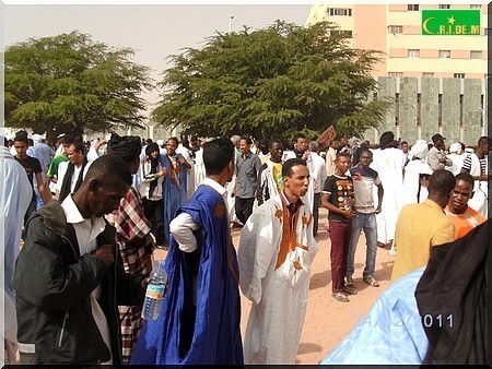 Mauritanie des centaines de jeunes manifestent à Nouakchott - [Reportage Photos]
