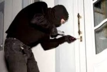 VOL AU DOMICILE DU PRÉSIDENT OULD ABDEL AZIZ, À BÉNICHAB , WILAYA DE L’INCHIRI VOL AU DOMICILE DU PRÉSIDENT OULD ABDEL AZIZ, À BÉNICHAB , WILAYA DE L’INCHIRI