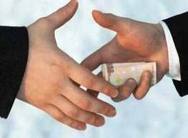 Le report des sénatoriales n’est que la face cachée de l’iceberg .