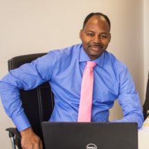 Taleb Sid Ahmed-Mbareck : «Comment faire comprendre le bien fondé de l’aide au développement au moment où l’extrême pauvreté et le chômage colonisent villages et bidonvilles en Afrique? » Taleb Sid Ahmed-Mbareck : «Comment faire comprendre le bien fondé de l’aide au développement au moment où l’extrême pauvreté et le chômage colonisent villages et bidonvilles en Afrique? »