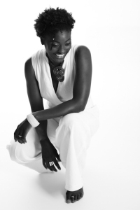 Cissé Yatéra, artiste franco-mauritanienne:  » J’ai choisi la musique comme fidèle destrier »