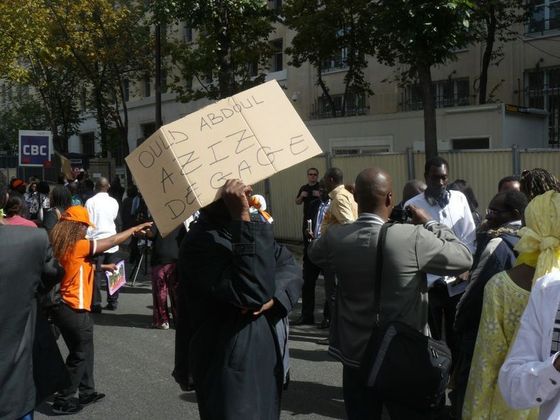 MANIFESTATION DEVANT LE SIÈGE DE L'UNESCO A PARIS DES REPRÉSENTANTS DE L'OPPOSITION MAURITANIENNE 
