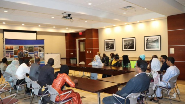 L’Ambassade des Etats-Unis d’Amérique en Mauritanie Offre des Bourses aux Jeunes Mauritaniens L’Ambassade des Etats-Unis d’Amérique en Mauritanie Offre des Bourses aux Jeunes Mauritaniens