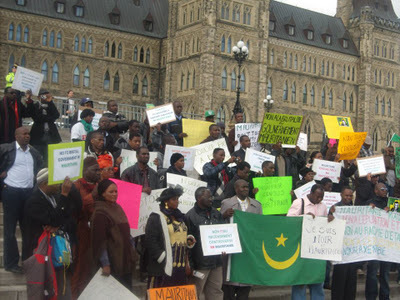 Manifestation de la diaspora Mauritanienne au Canada pour dénoncer l’enrôlement racial en cours en république islamique de Mauritanie.