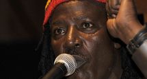 La candidature de Youssou Ndour est ’’courageuse mais dangereuse’’, dit Alpha Blondy La candidature de Youssou Ndour est ’’courageuse mais dangereuse’’, dit Alpha Blondy