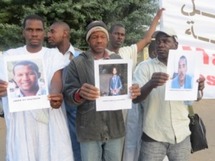 Les militants de l’IRA-Mauritanie protestent devant l’Assemblée Nationale (Reportage Photos)