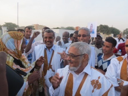 Les militants de l’IRA-Mauritanie protestent devant l’Assemblée Nationale (Reportage Photos)