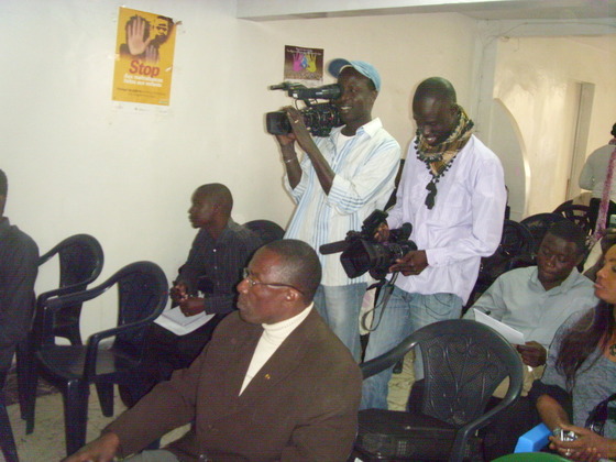 Communication de Biram Dah ABEID, Président d’IRA-Mauritanie à la Raddho, face à la presse, à des membres de la société civile et politique sénégalaise.