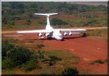 Un avion cargo contenant des stupéfiants et des armes atterrit à Gao