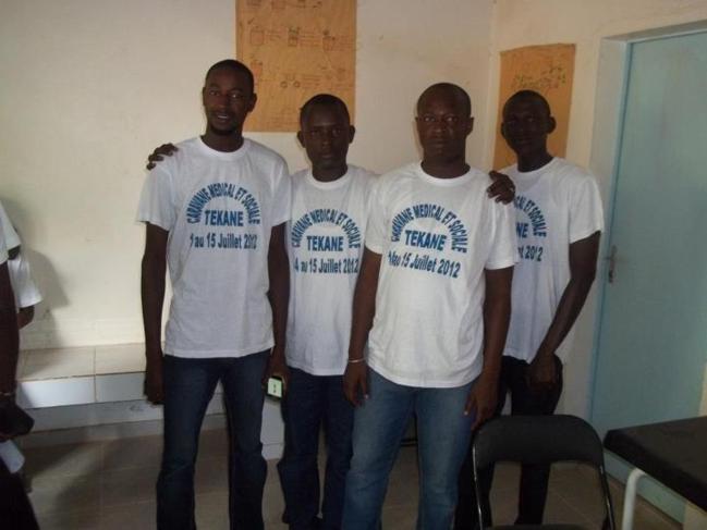 Caravane médicale et sociale à Tékane