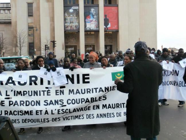 Paris: Manifestation en mémoire des martyrs