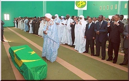 Le Président de la République accueille la dépouille mortelle de feu Ba Mamadou dit M'Baré.