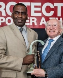 Biram Dah Abeid reçoit le prix Front Line Defenders 2013.