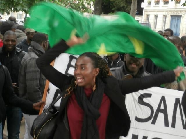 Manifestation devant le parlement français pour dénoncer l’enrôlement en cours à Paris  le mardi 14 mai 2013 (Photos)