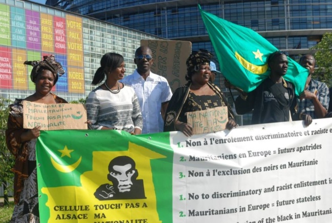 Sit-in de Touche ma Nationalité devant le parlement européen  à Strasbourg (Photo)