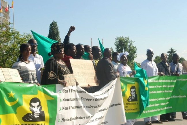 Sit-in de Touche ma Nationalité devant le parlement européen  à Strasbourg (Photo)