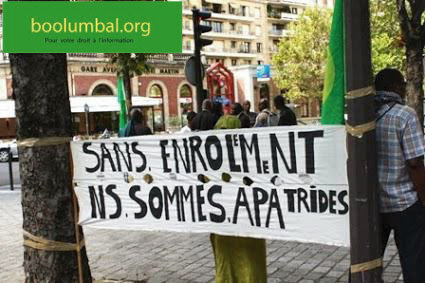 Le sit-in du mercredi 14 aout 2013, a eu lieu à 13 heures devant l’Ambassade de Mauritanie plus précisément à la place Henry Martin.