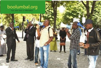 Le sit-in du mercredi 14 aout 2013, a eu lieu à 13 heures devant l’Ambassade de Mauritanie plus précisément à la place Henry Martin.